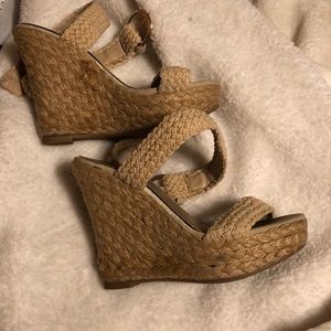 “Wicker” wedges!